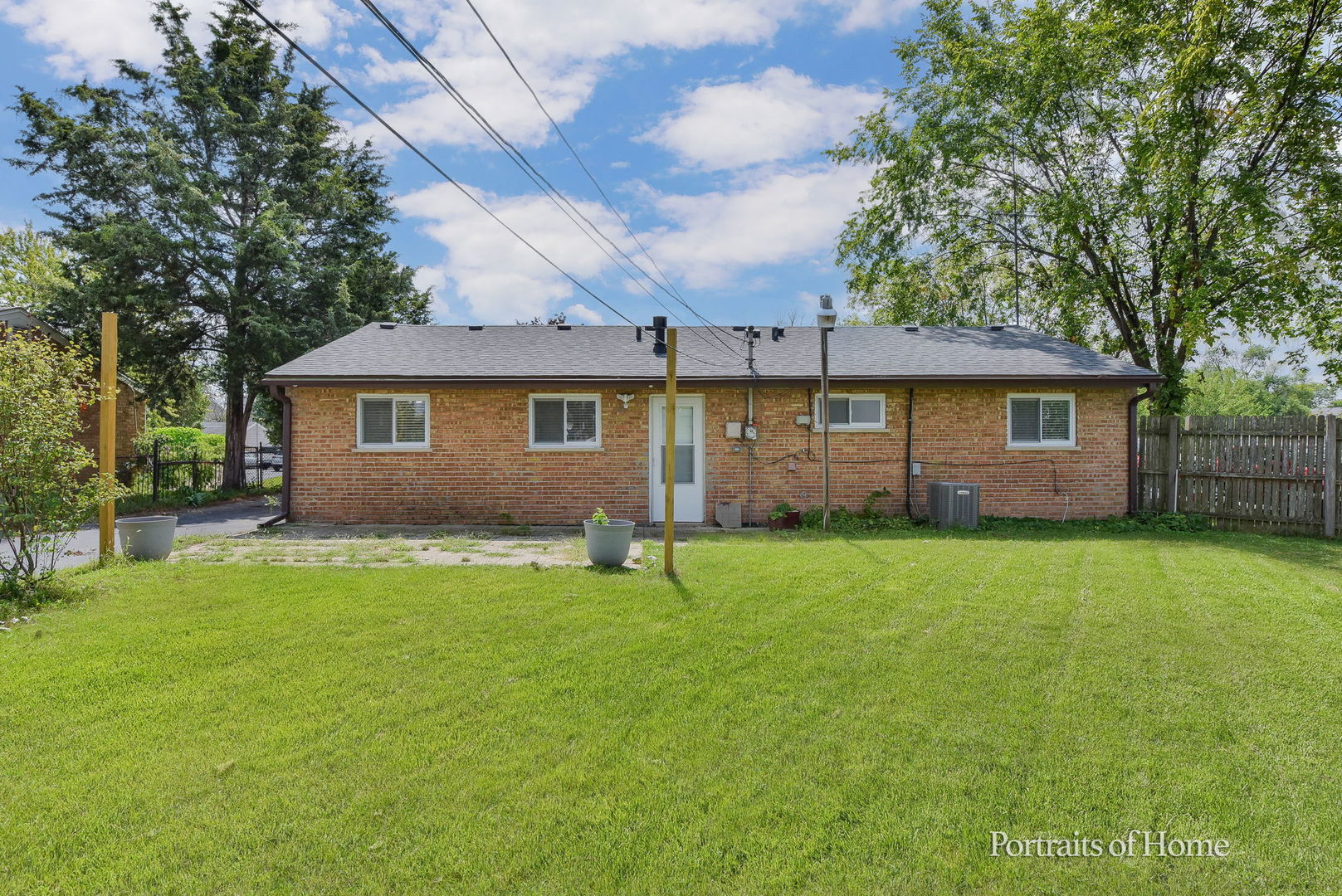 156 Fairwood Drive, Bolingbrook, IL 60440