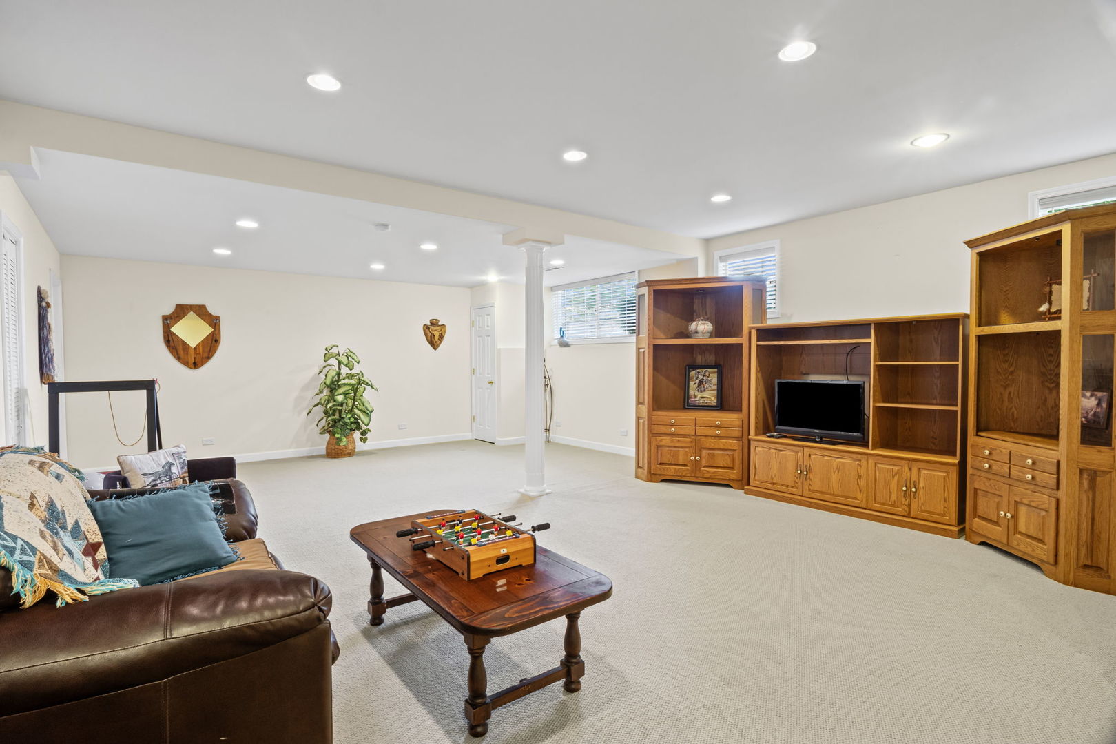 4057 Pheasant Court, St. Charles, IL 60174