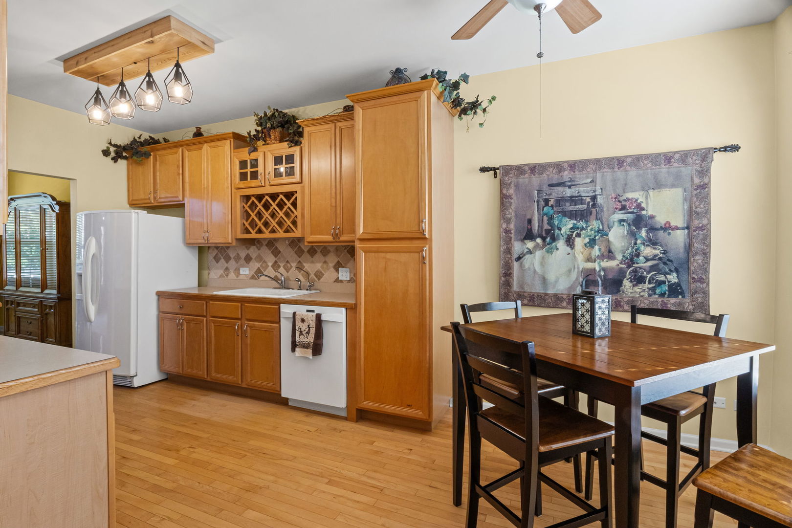 4057 Pheasant Court, St. Charles, IL 60174