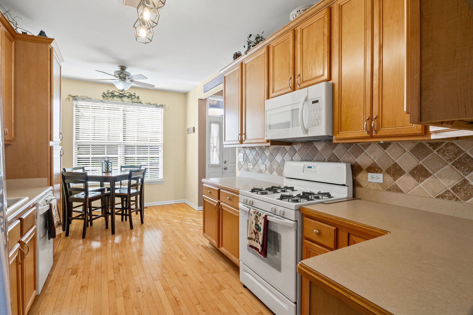 4057 Pheasant Court, St. Charles, IL 60174