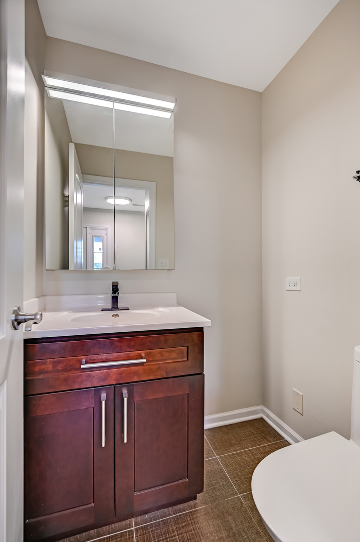7961 Knottingham Circle #C, Darien, IL 60561
