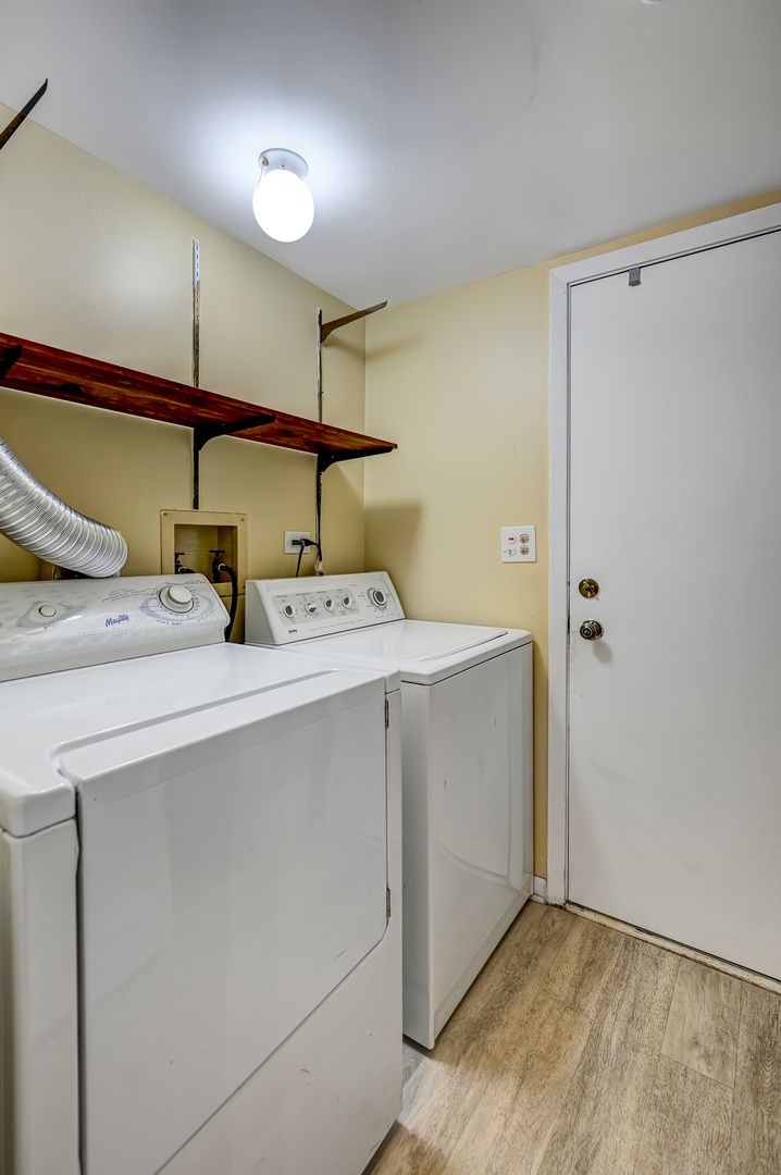 7961 Knottingham Circle #C, Darien, IL 60561