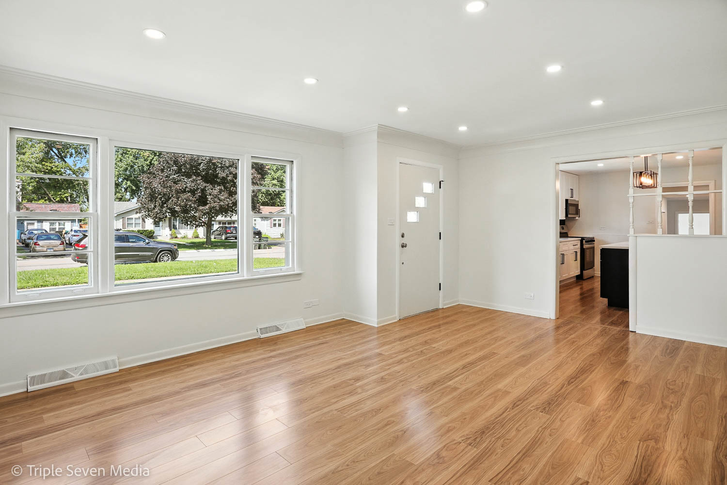 10517 Oak Park Avenue, Chicago Ridge, IL 60415