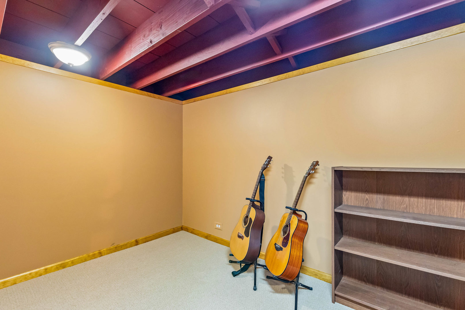 27W423 Sunnyside Avenue, Winfield, IL 60190