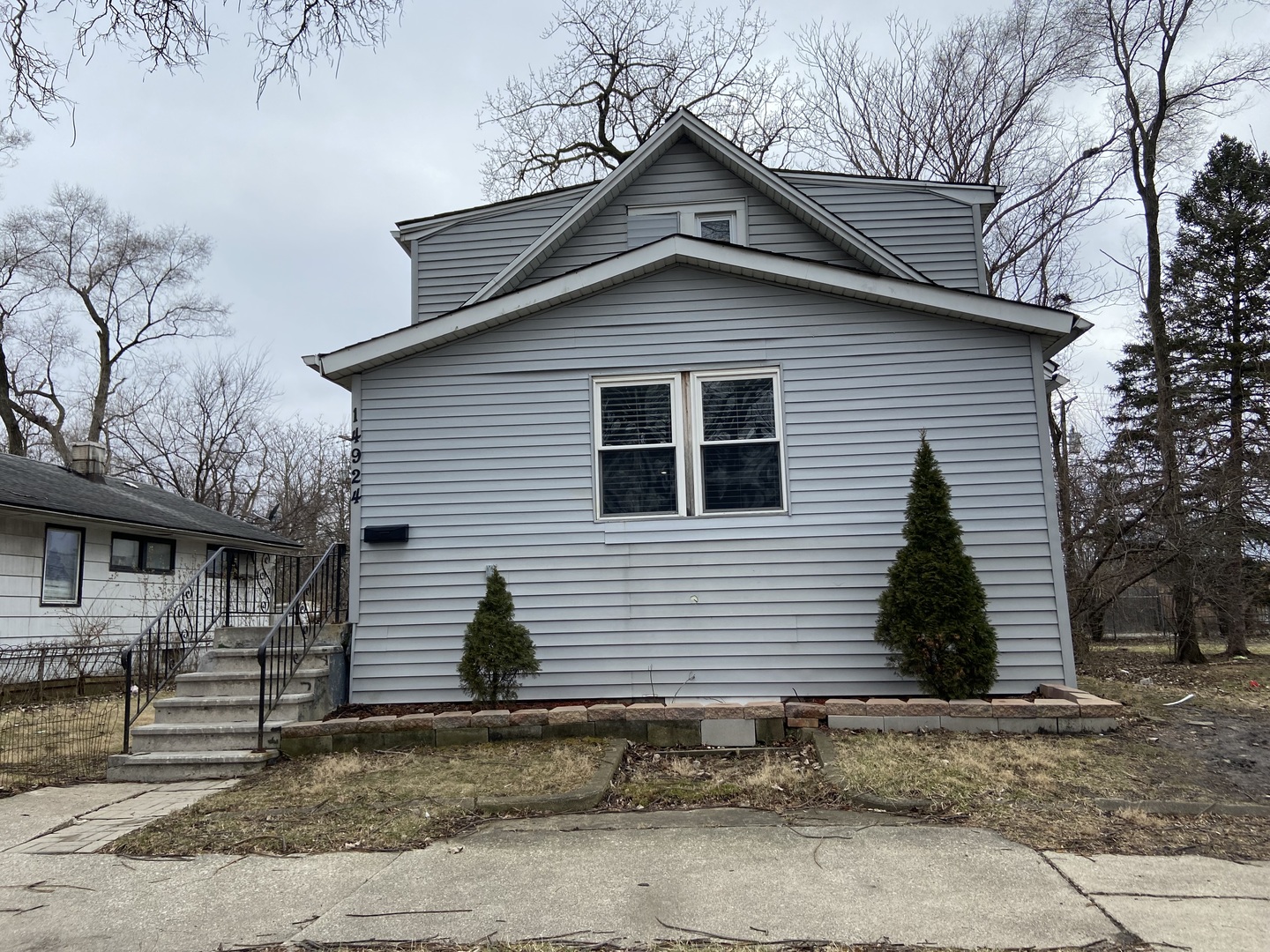 14924 Leavitt Avenue, Harvey, IL 60426