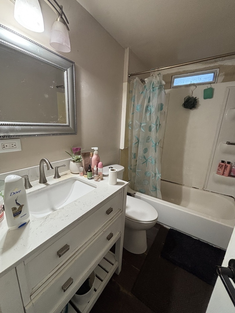 14924 Leavitt Avenue, Harvey, IL 60426