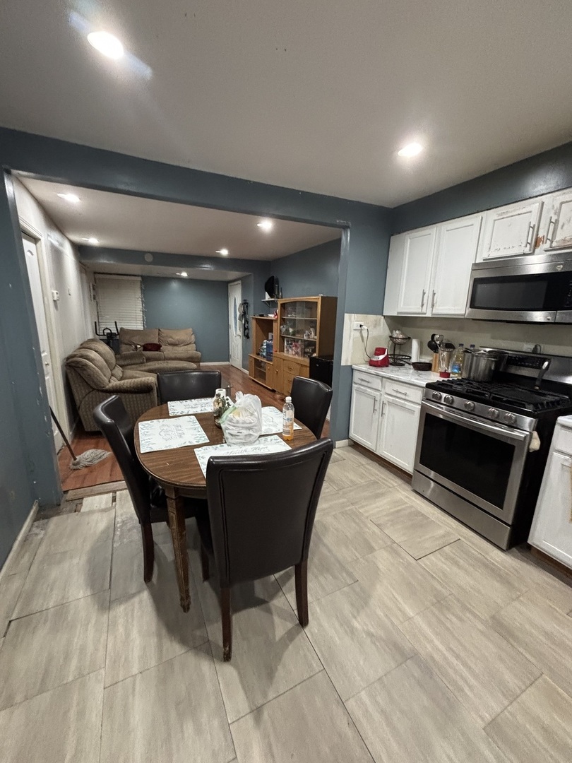 14924 Leavitt Avenue, Harvey, IL 60426