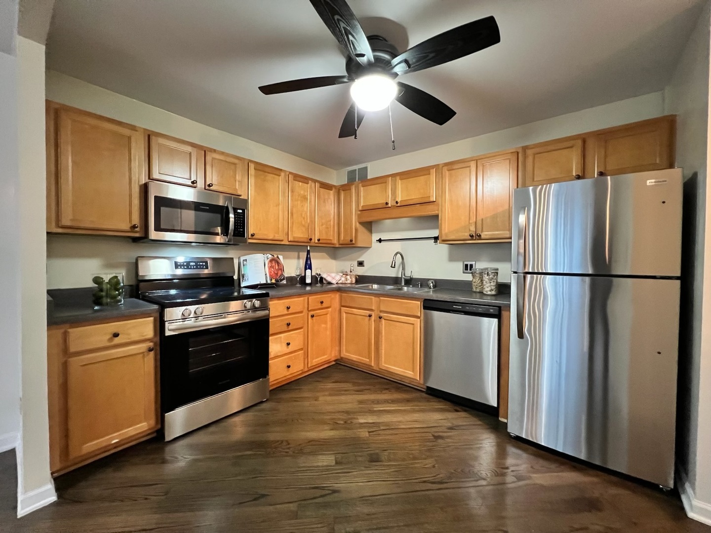 211 E OHIO Street #809, Chicago, IL 60611