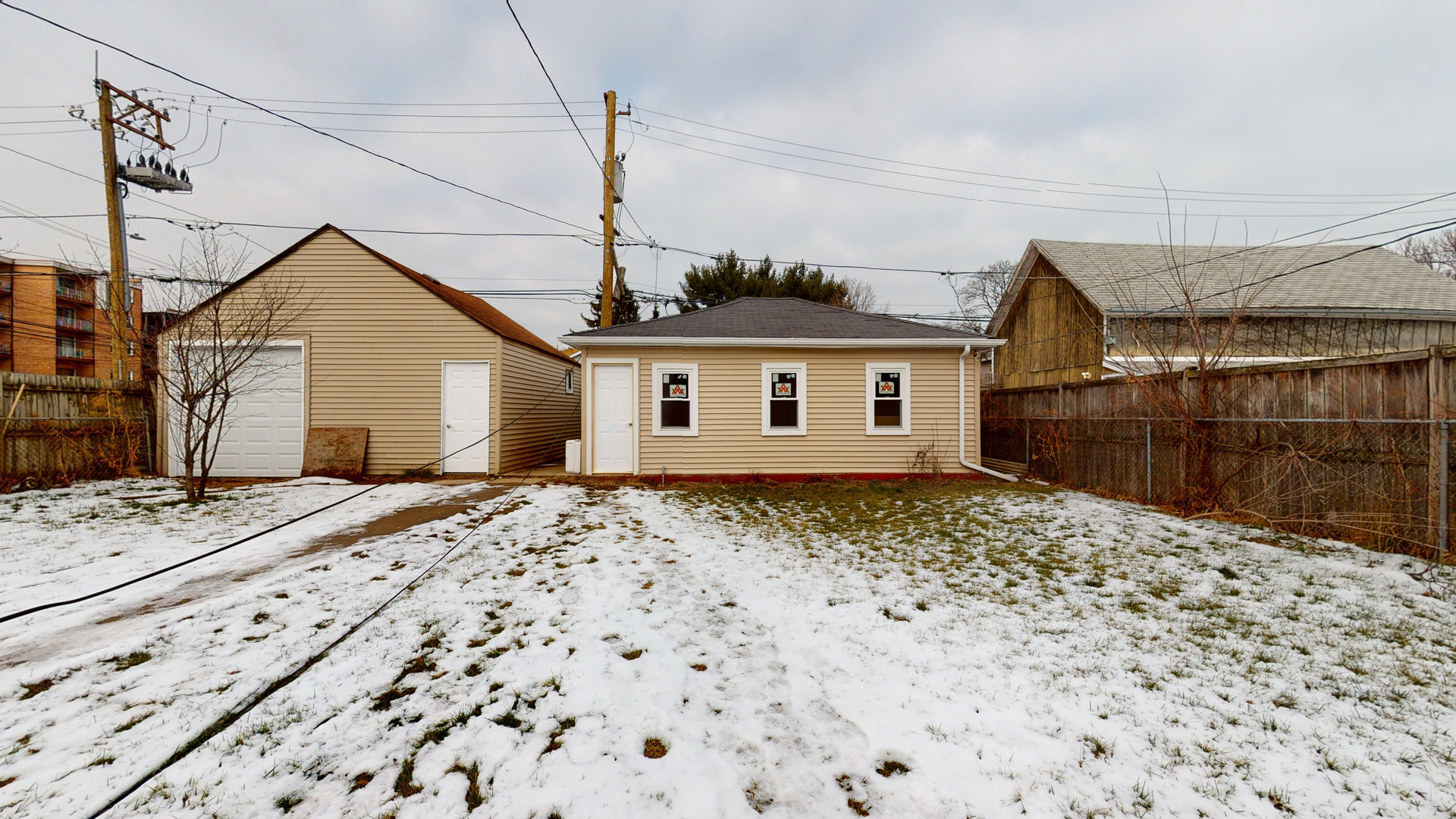 2038 W Estes Avenue #1, Chicago, IL 60645