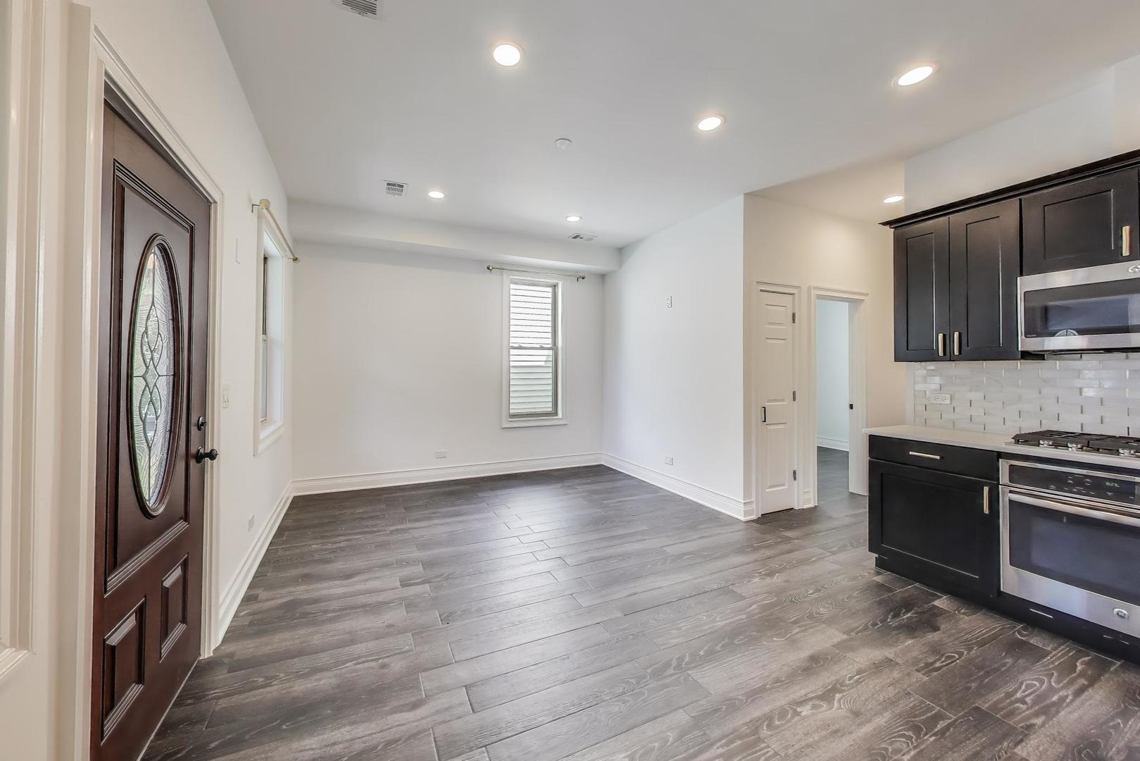 3043 N Monticello Avenue #2, Chicago, IL 60618