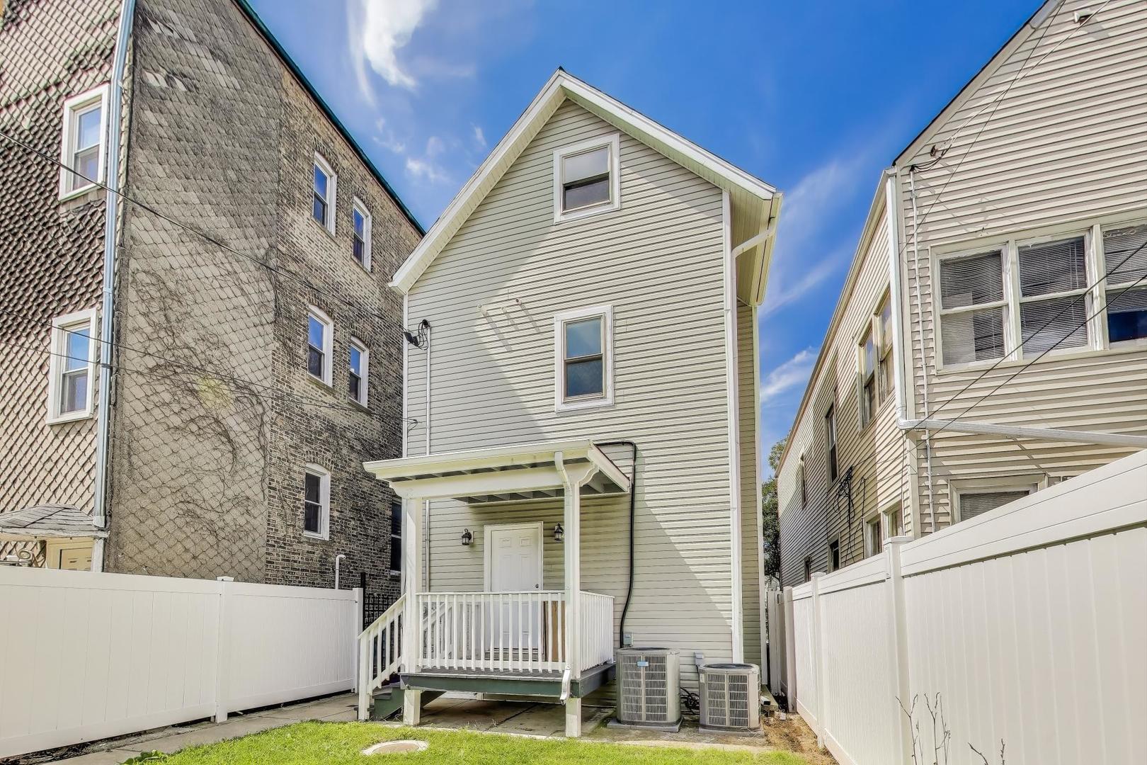 3043 N Monticello Avenue #2, Chicago, IL 60618