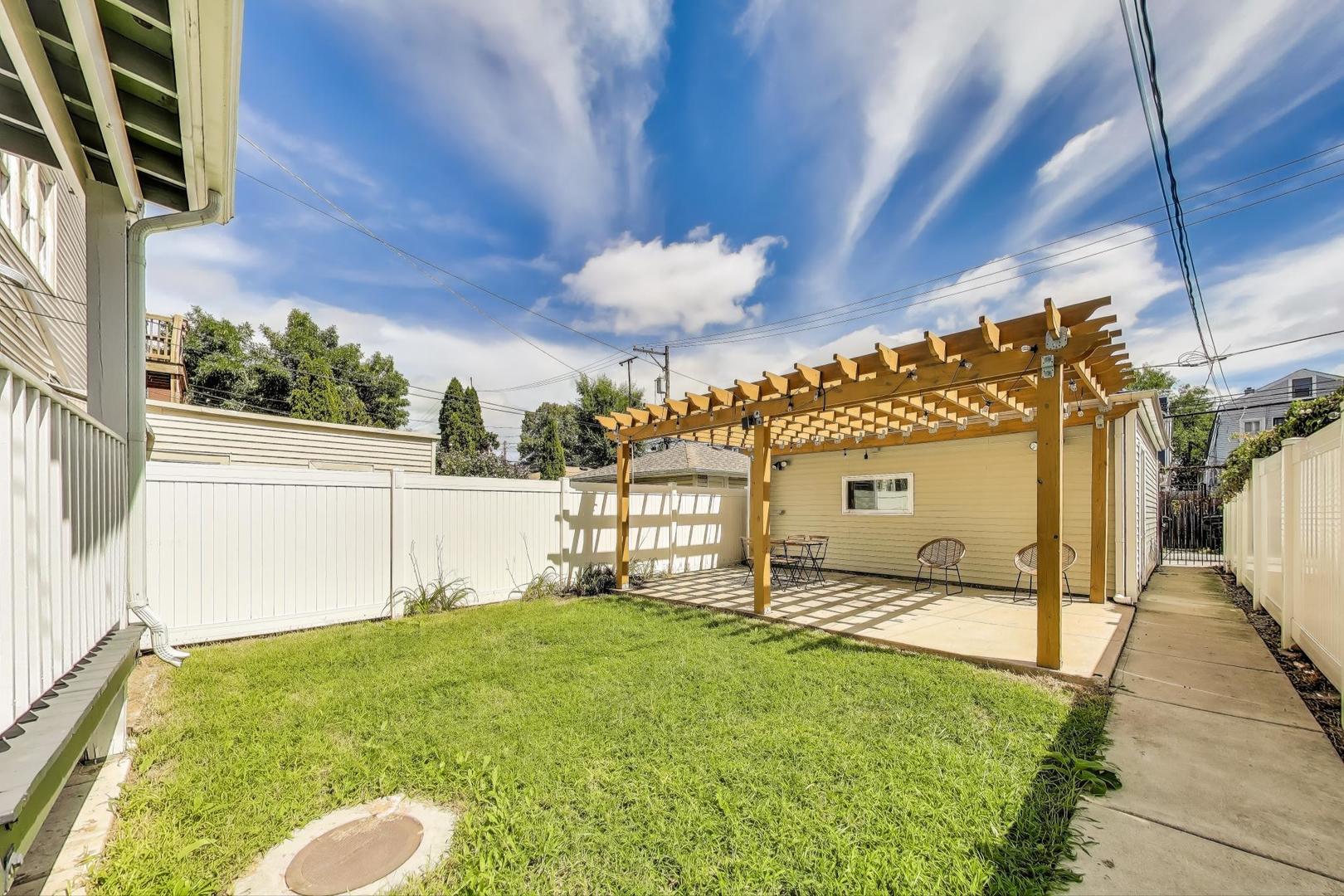 3043 N Monticello Avenue #2, Chicago, IL 60618