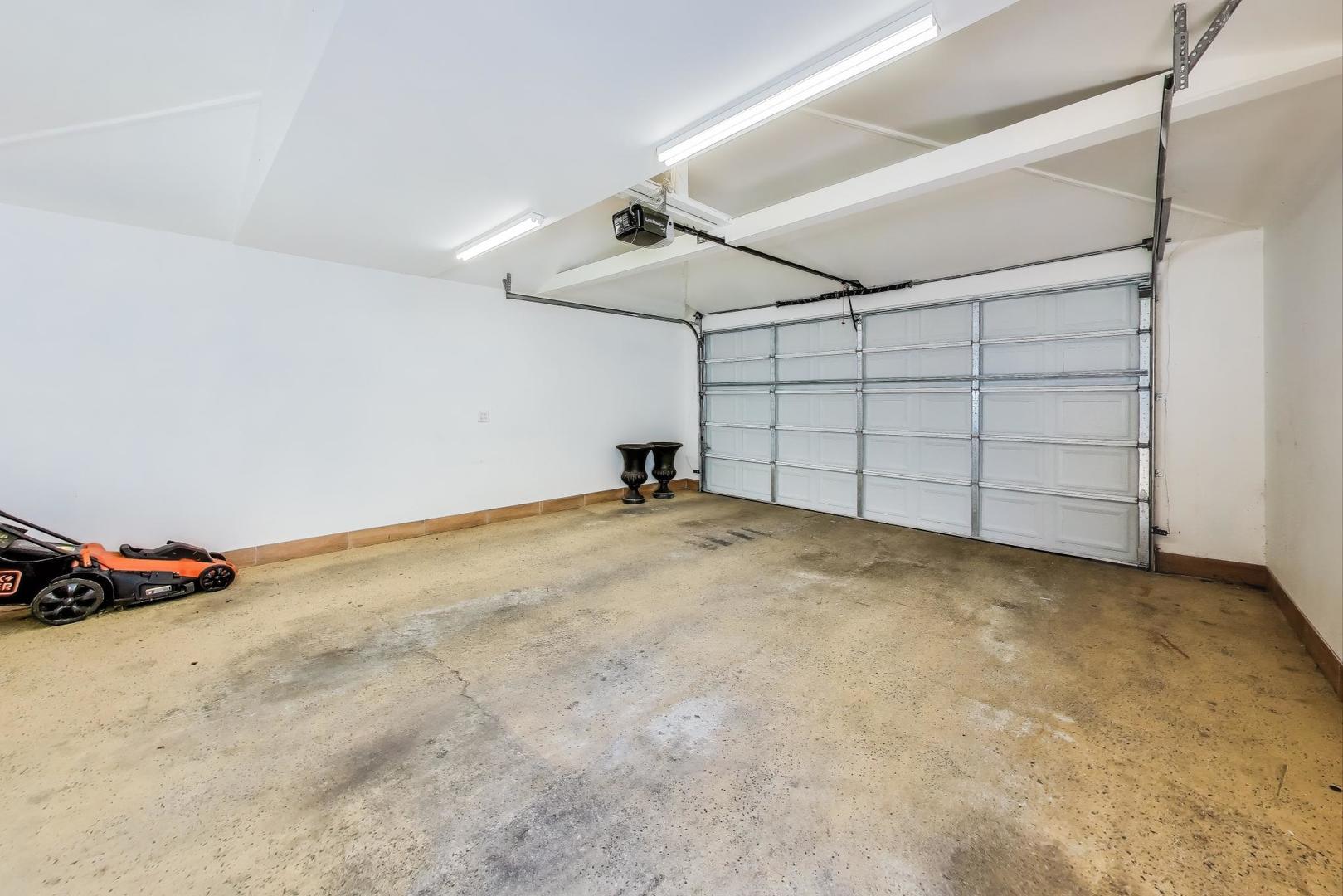 3043 N Monticello Avenue #2, Chicago, IL 60618