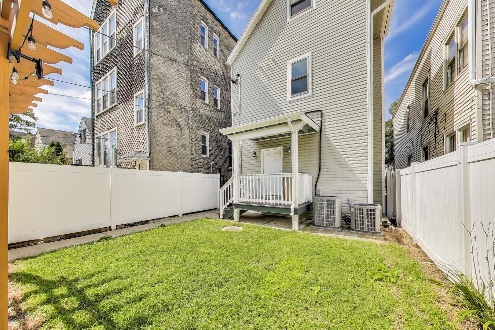 3043 N Monticello Avenue #2, Chicago, IL 60618