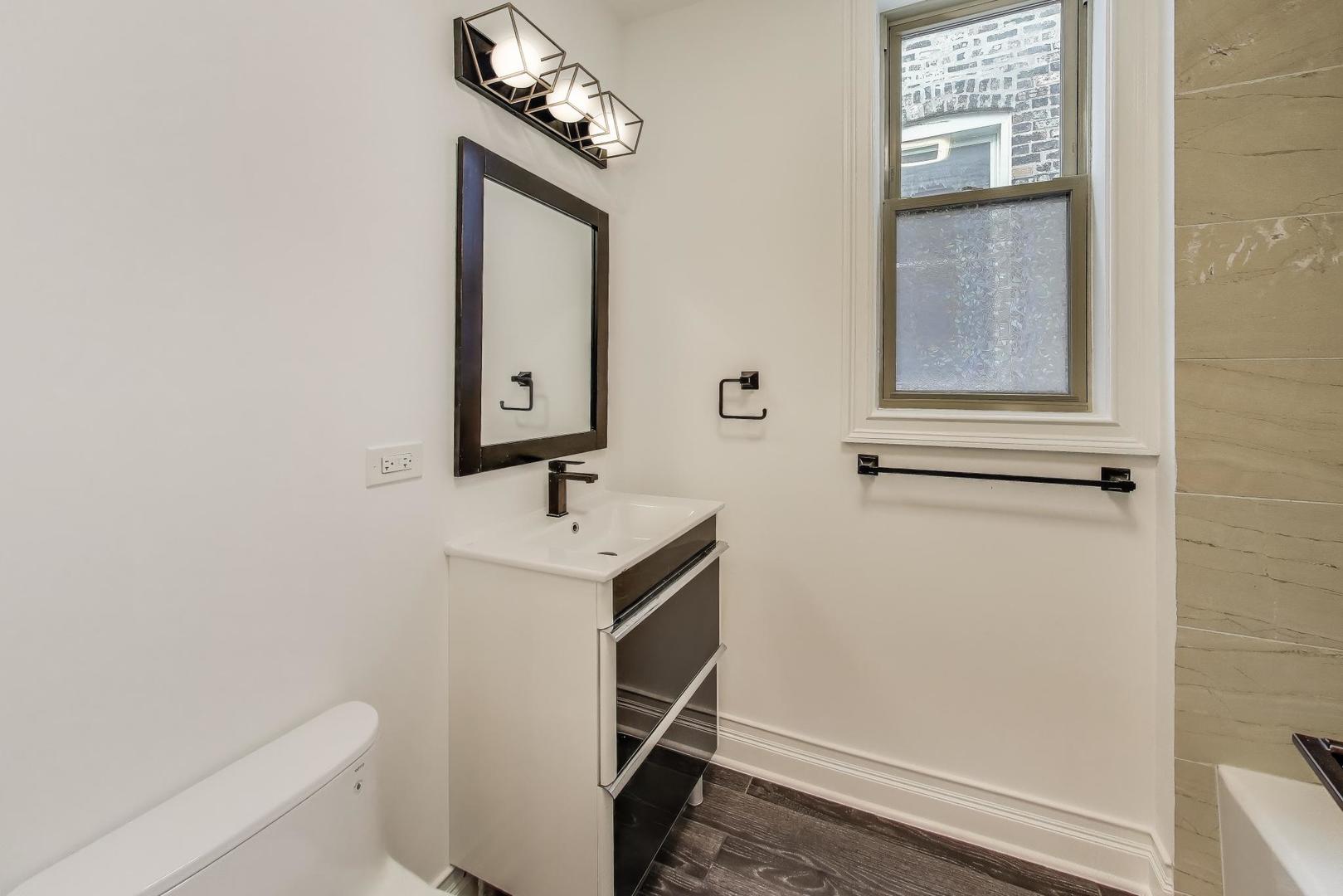 3043 N Monticello Avenue #2, Chicago, IL 60618