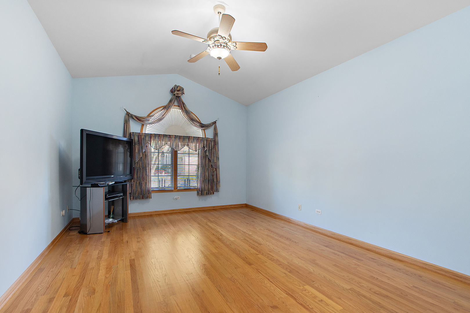 18055 Upland Drive, Tinley Park, IL 60487