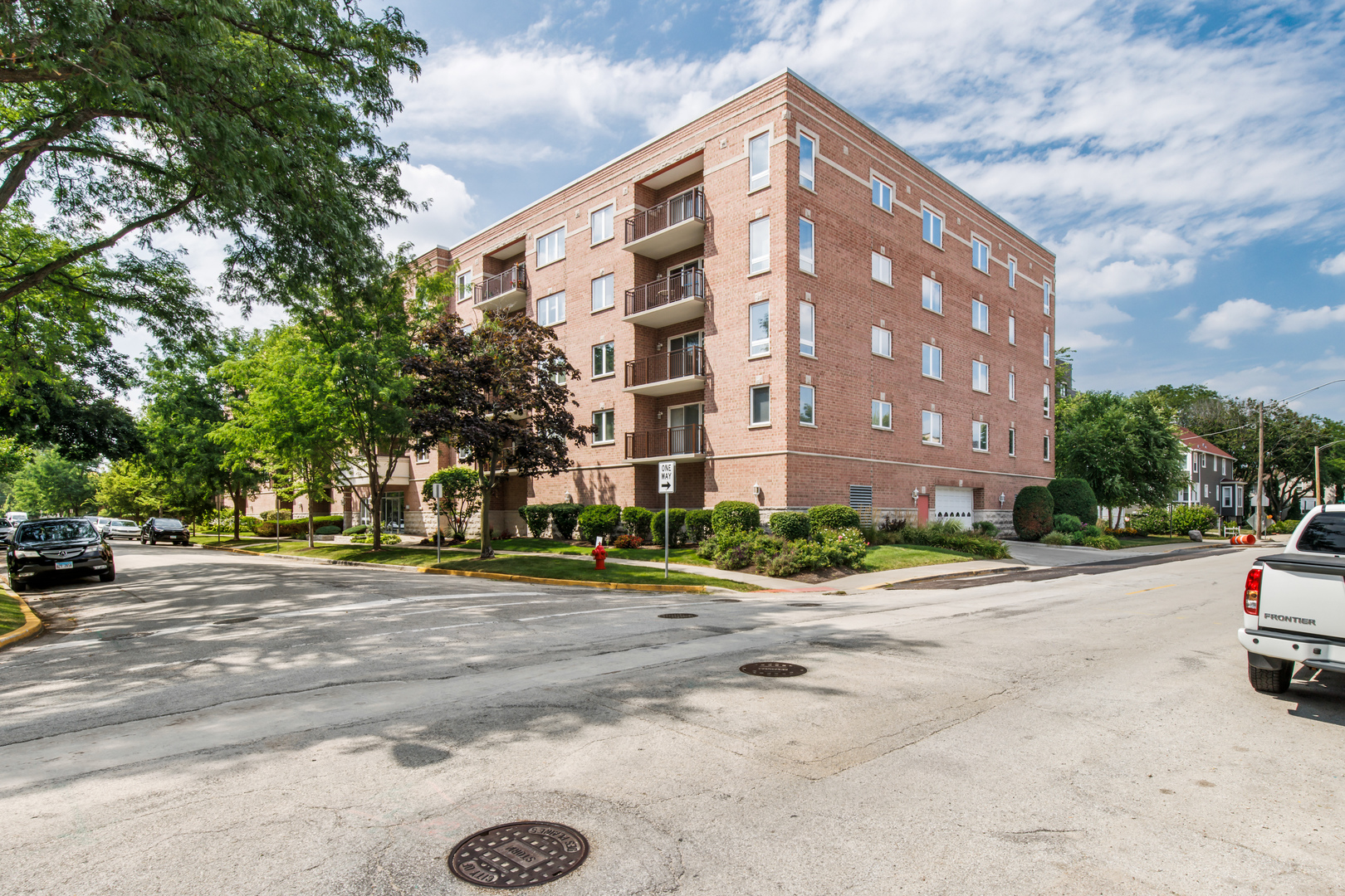 1378 Perry Street #208, Des Plaines, IL 60016