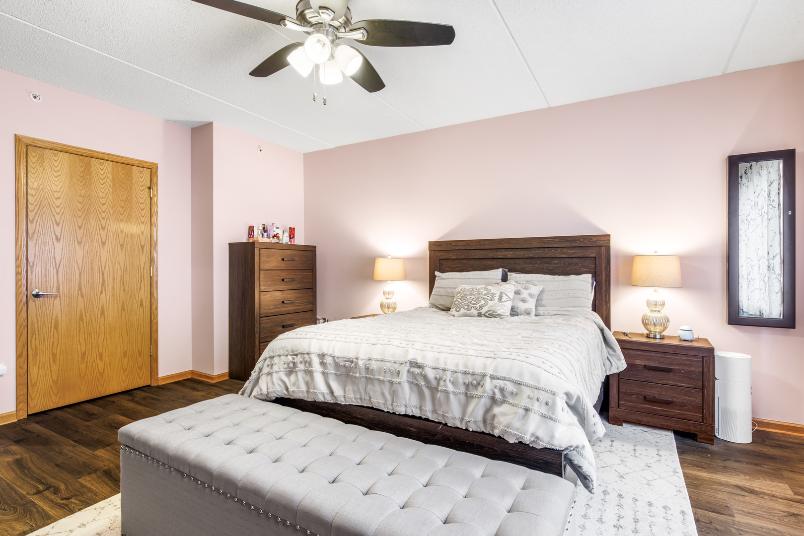 1378 Perry Street #208, Des Plaines, IL 60016
