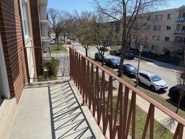 5240 Galitz Street #301, Skokie, IL 60077