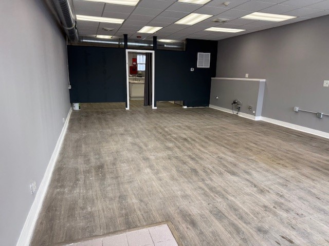 710 E Northwest Highway, Mount Prospect, IL 60056