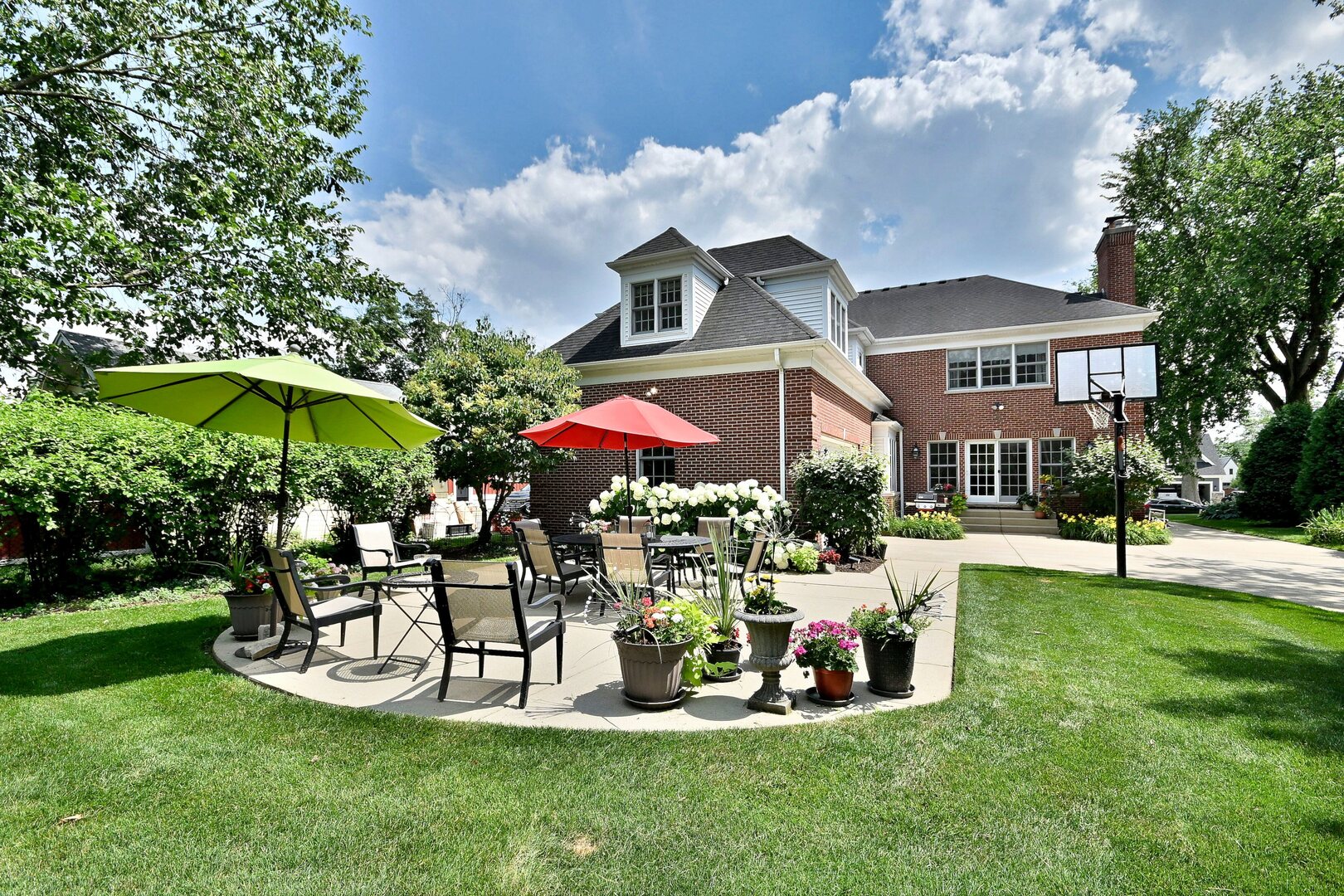 187 E Orchard Street, Elmhurst, IL 60126