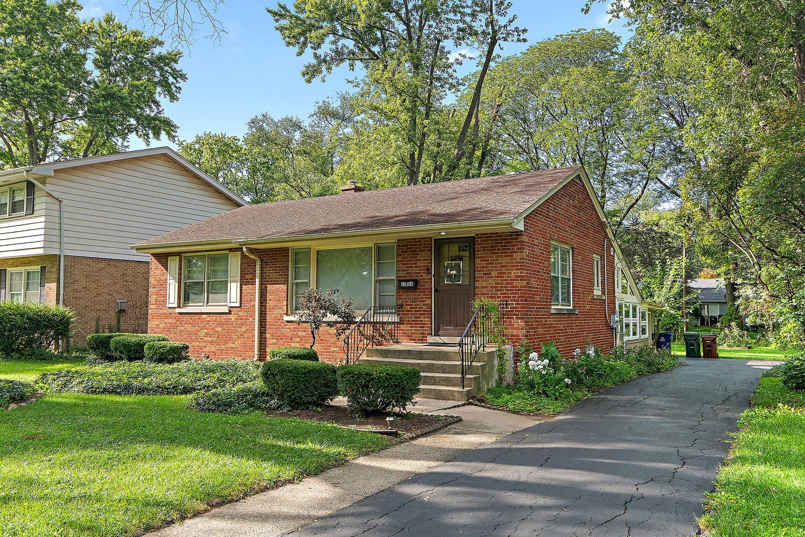 1334 Linden Road, Homewood, IL 60430