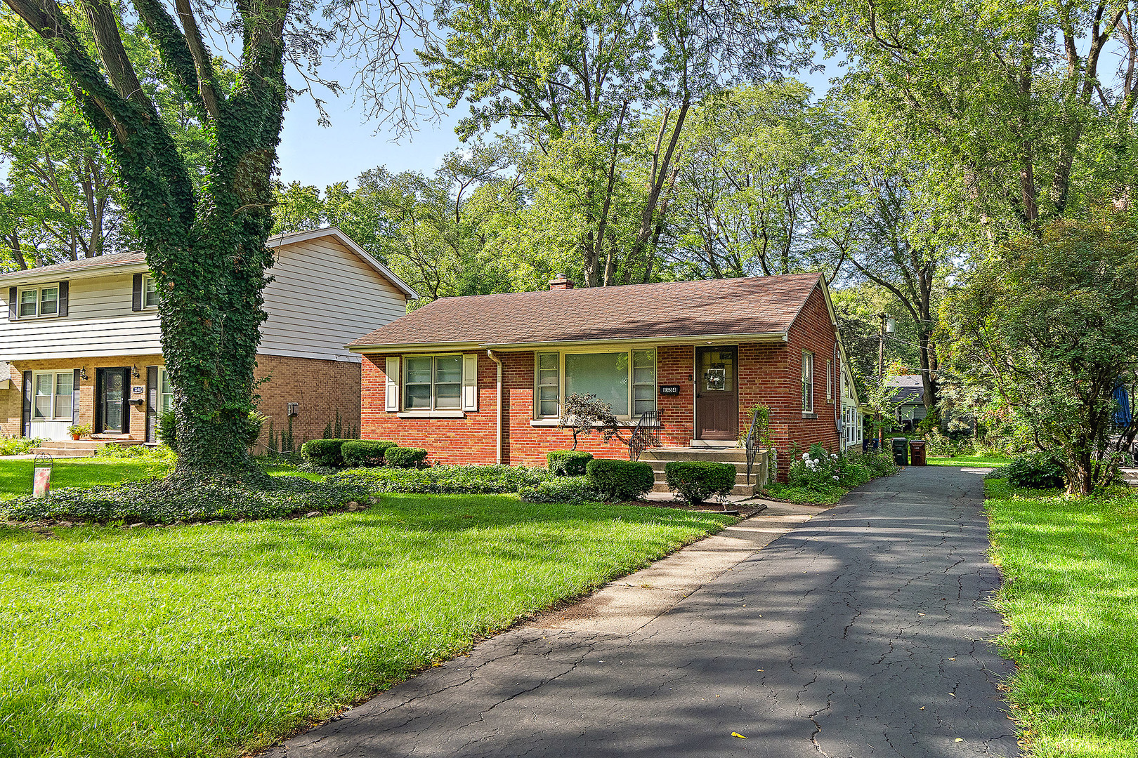 1334 Linden Road, Homewood, IL 60430