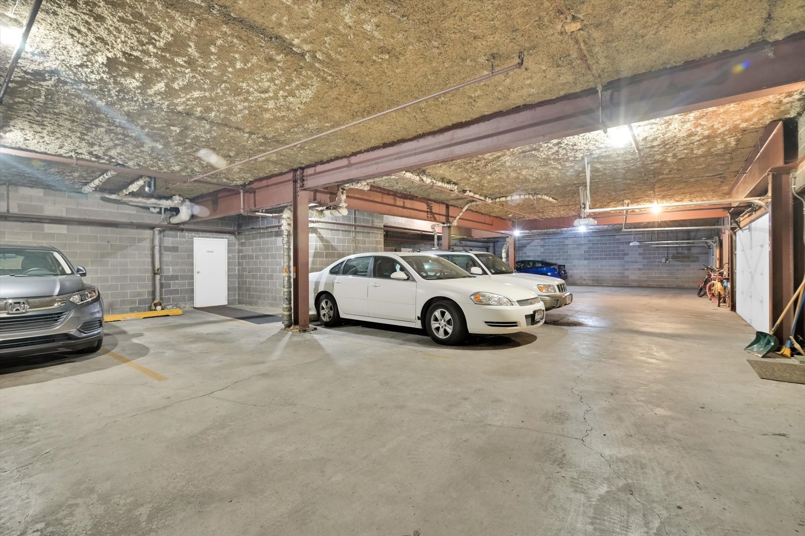 75 S 6th Avenue #102, La Grange, IL 60525
