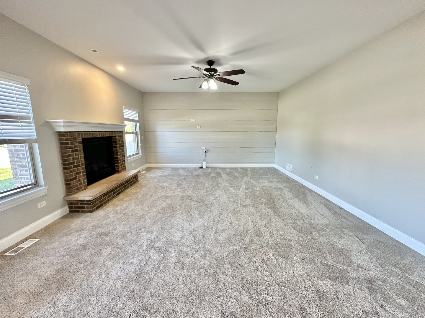 2165 HIGH VIEW Road, New Lenox, IL 60451