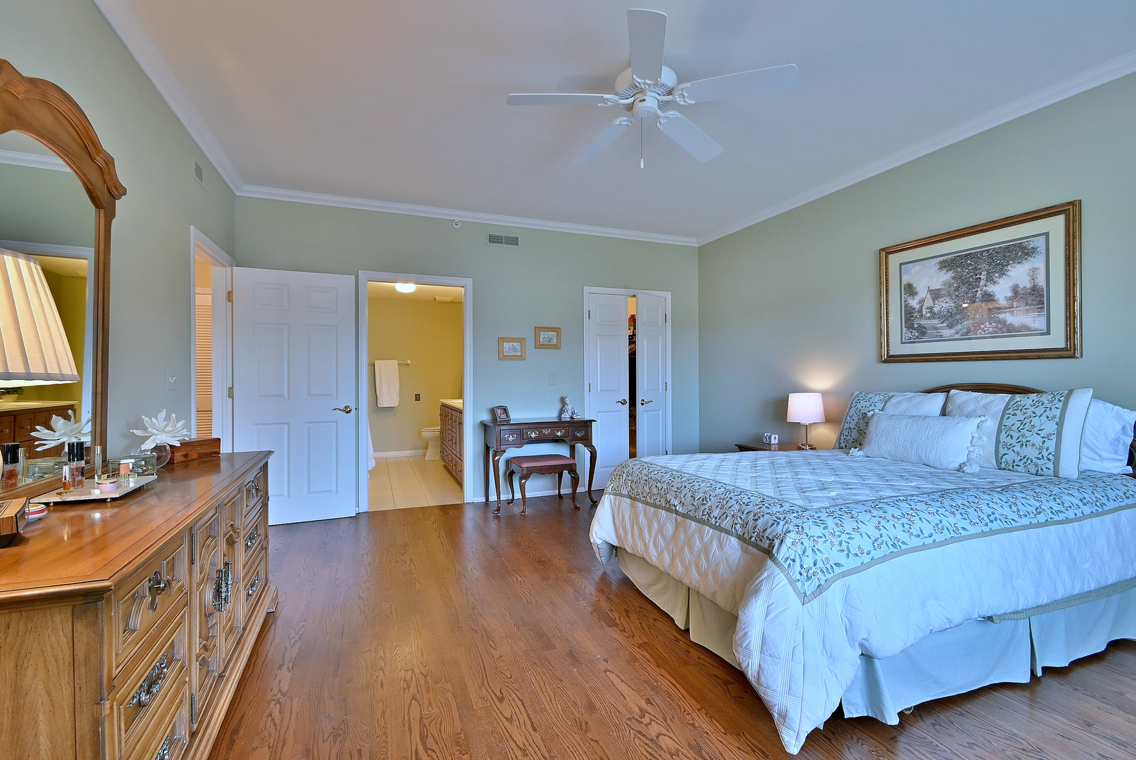 131 W Adelaide Street #307, Elmhurst, IL 60126