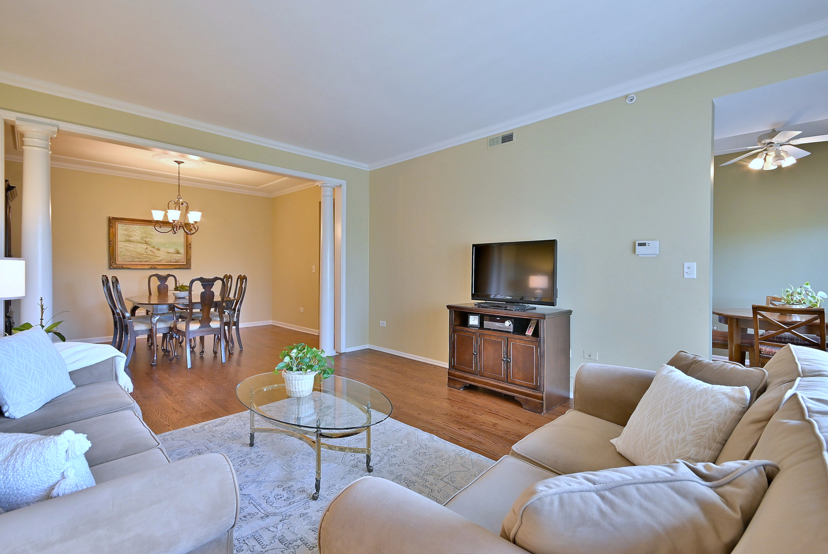 131 W Adelaide Street #307, Elmhurst, IL 60126