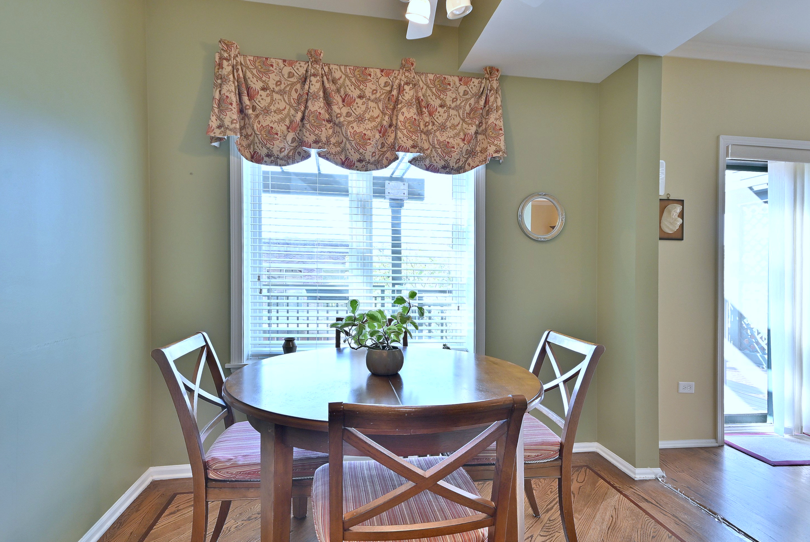 131 W Adelaide Street #307, Elmhurst, IL 60126