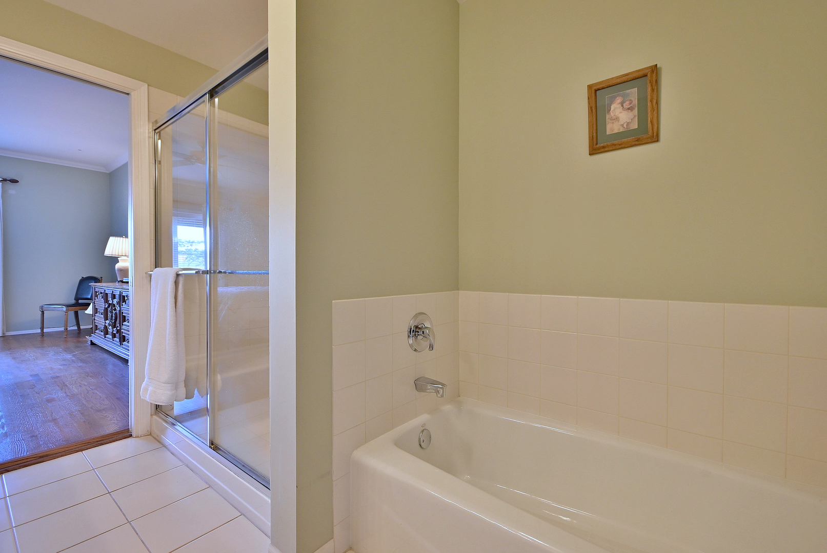 131 W Adelaide Street #307, Elmhurst, IL 60126