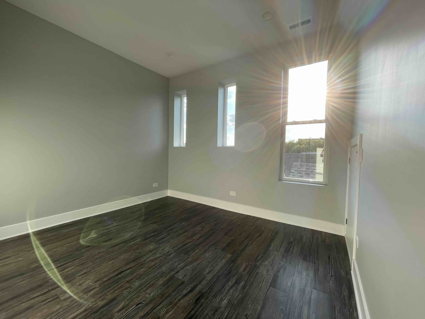 2221 W 21st Place #3F, Chicago, IL 60608