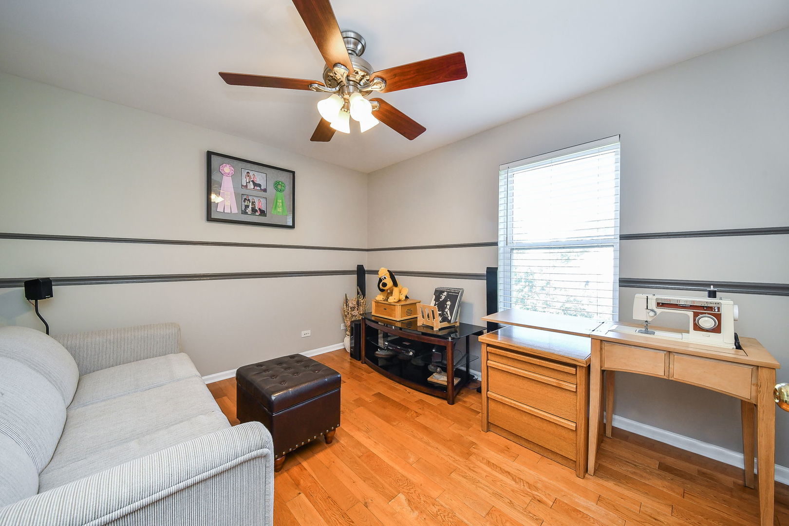 243 Valley View Drive, St. Charles, IL 60175