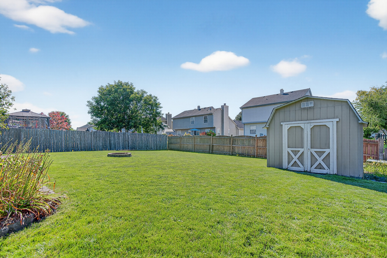 995 Longford Road, Bartlett, IL 60103