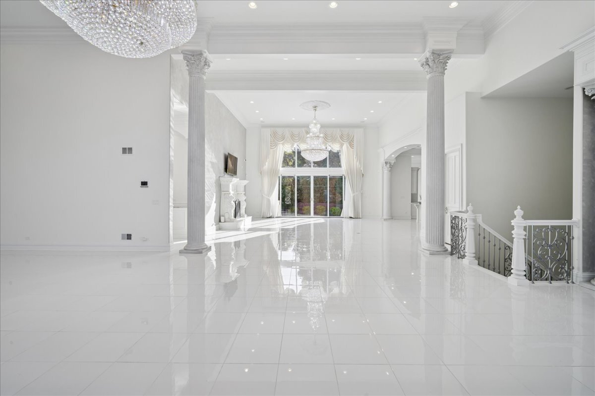 2315 N Arlington Heights Road, Arlington Heights, IL 60004