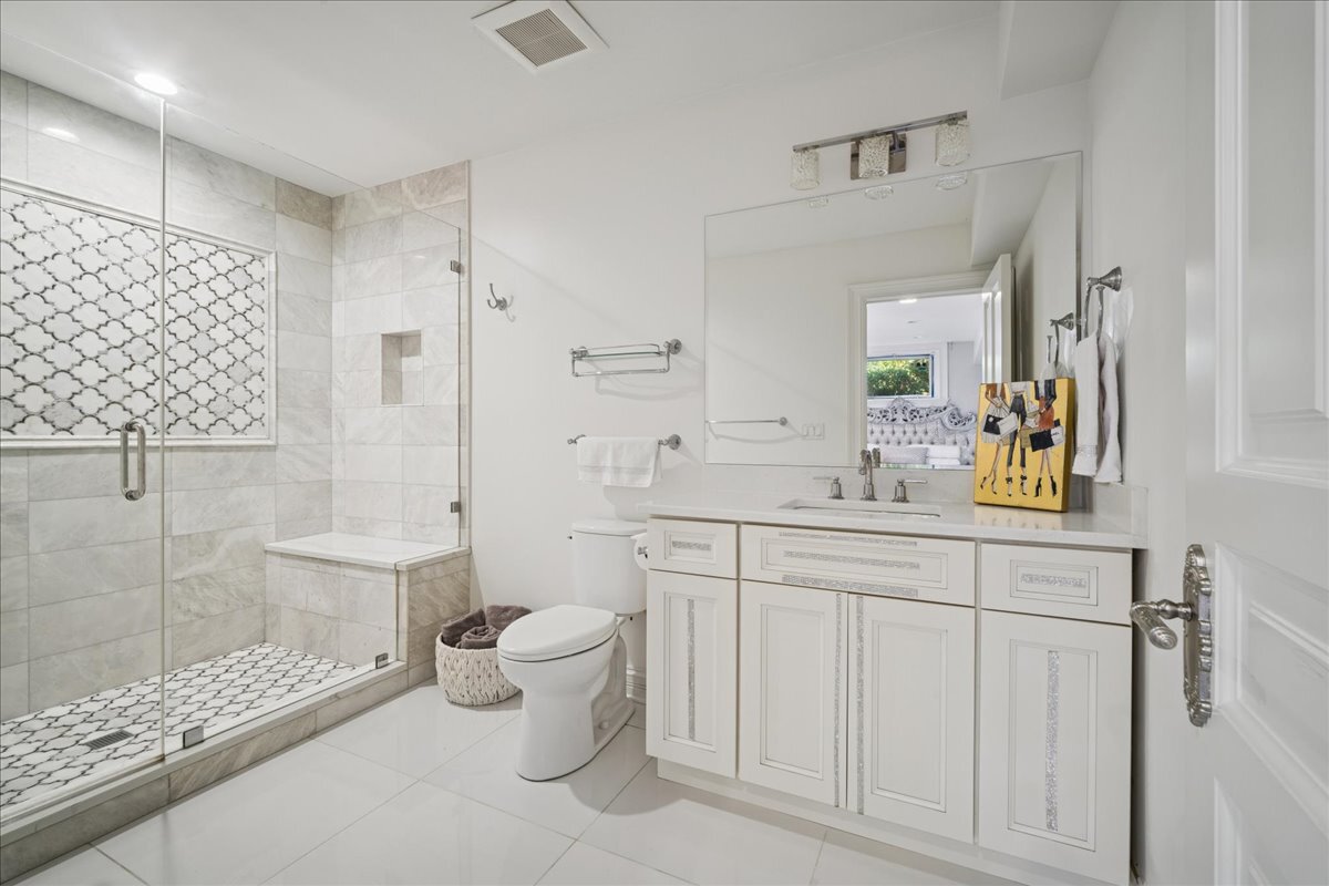 2315 N Arlington Heights Road, Arlington Heights, IL 60004