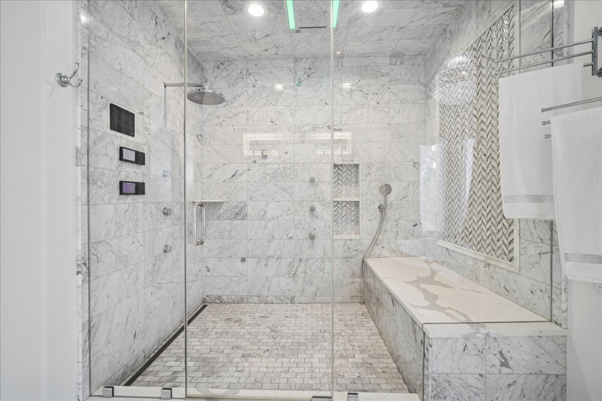 2315 N Arlington Heights Road, Arlington Heights, IL 60004