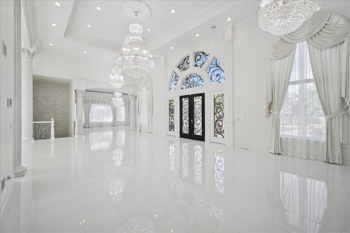 2315 N Arlington Heights Road, Arlington Heights, IL 60004