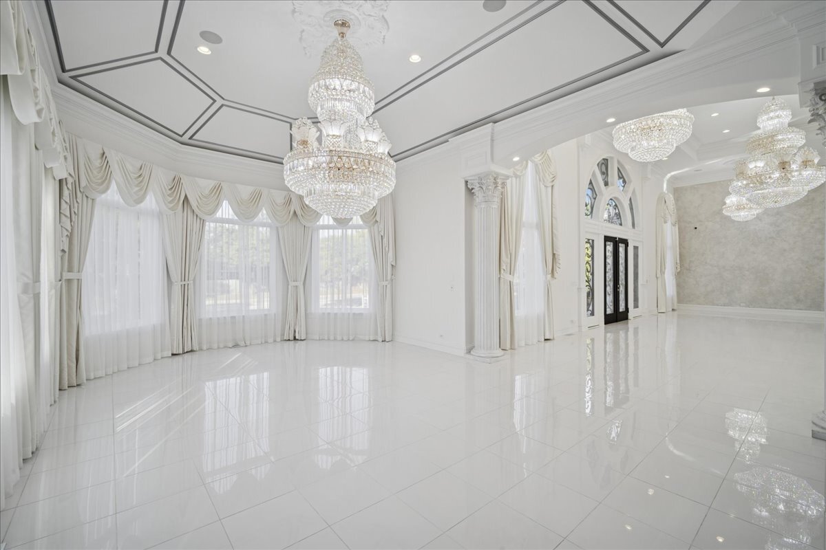 2315 N Arlington Heights Road, Arlington Heights, IL 60004