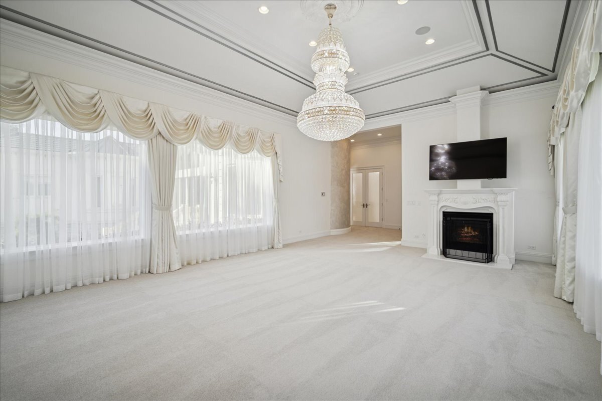 2315 N Arlington Heights Road, Arlington Heights, IL 60004