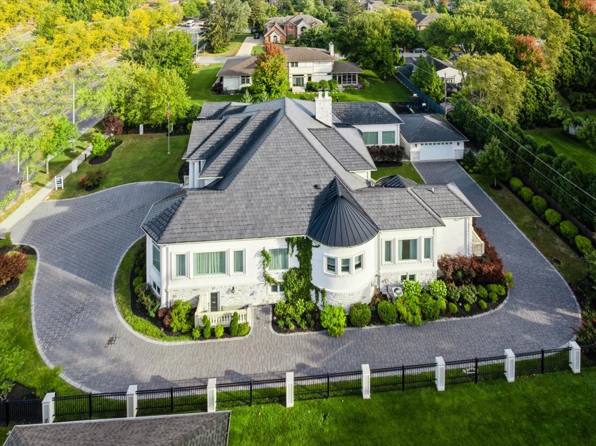 2315 N Arlington Heights Road, Arlington Heights, IL 60004