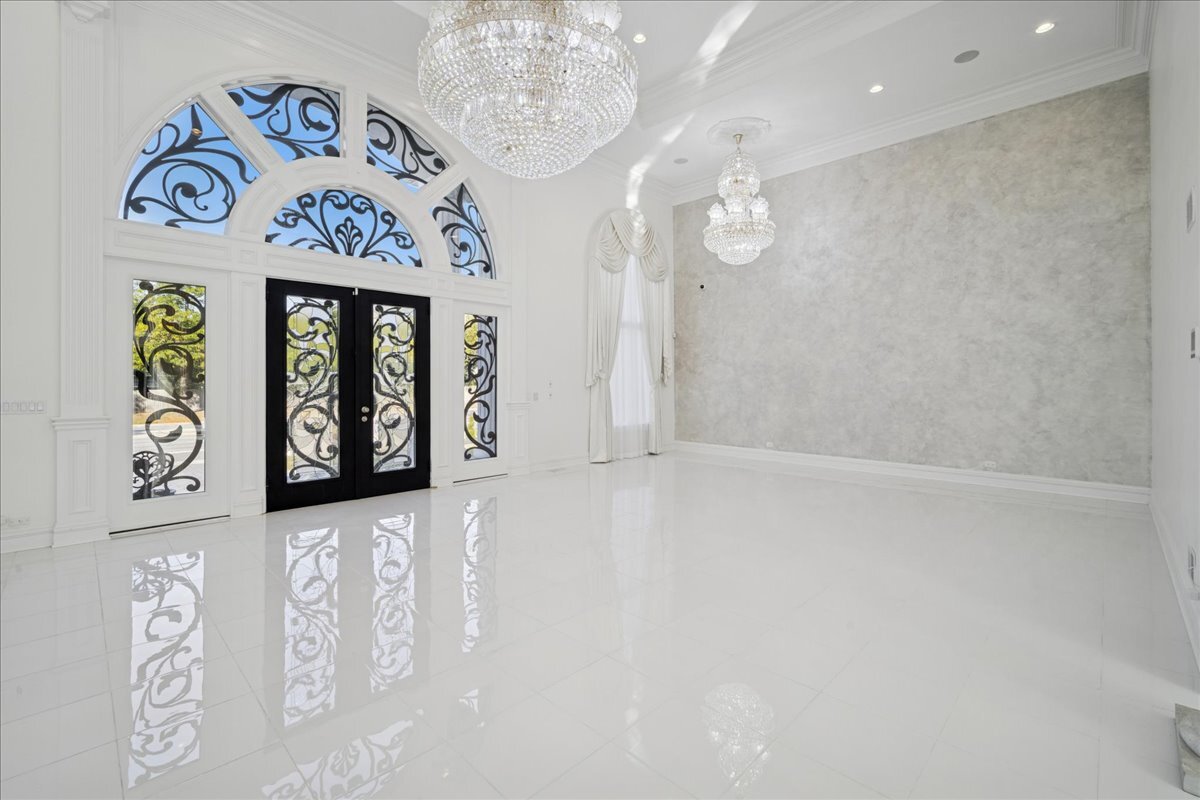 2315 N Arlington Heights Road, Arlington Heights, IL 60004