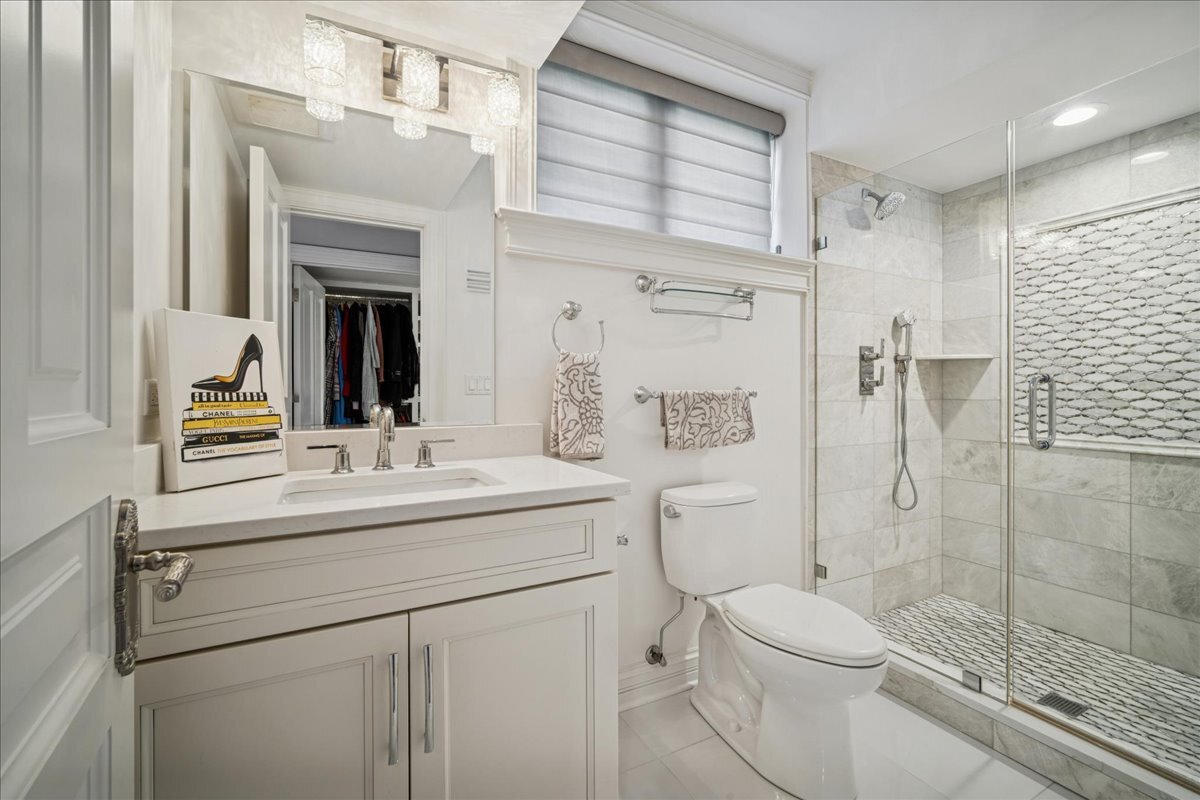 2315 N Arlington Heights Road, Arlington Heights, IL 60004