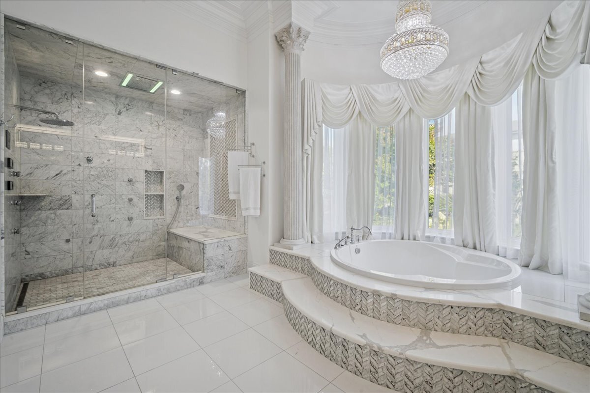 2315 N Arlington Heights Road, Arlington Heights, IL 60004