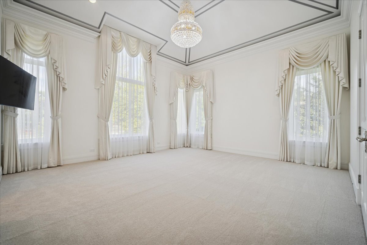 2315 N Arlington Heights Road, Arlington Heights, IL 60004