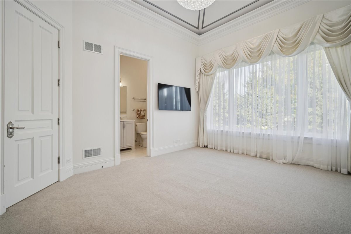 2315 N Arlington Heights Road, Arlington Heights, IL 60004