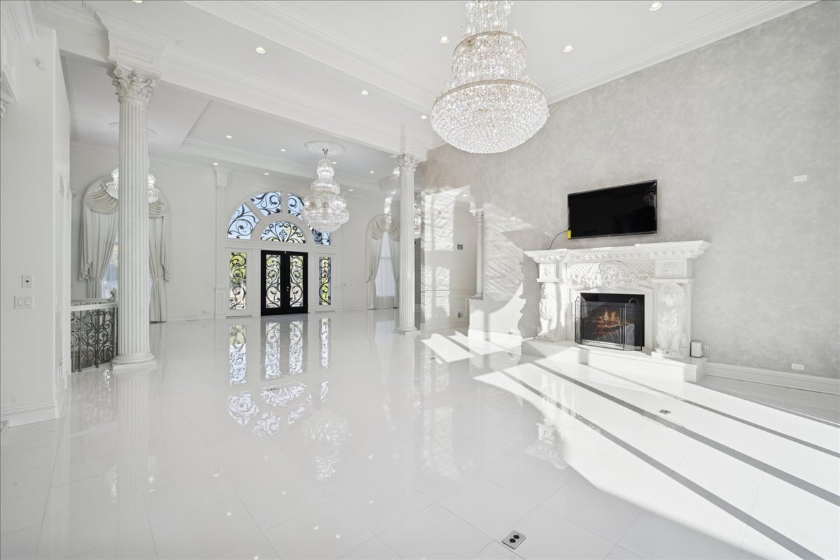 2315 N Arlington Heights Road, Arlington Heights, IL 60004