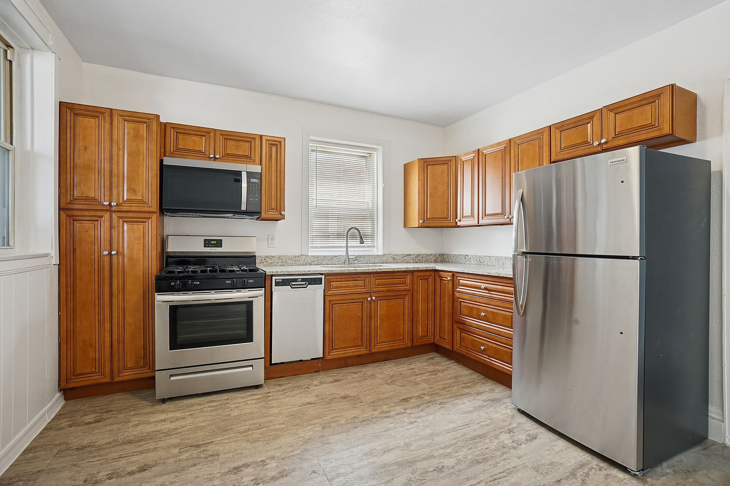 4621 N MONTICELLO Avenue, Chicago, IL 60625
